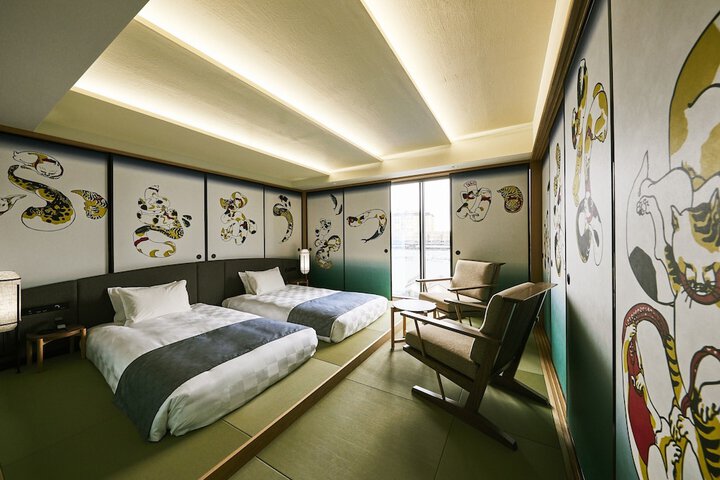 Room 15 of 90