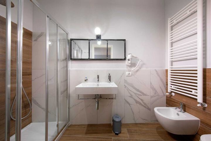 Room 20 of 36