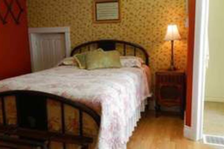 Room 5 of 14