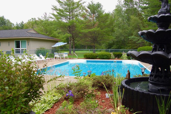 Pool 38 of 44