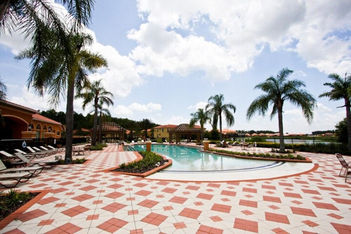 Pool 21 of 46