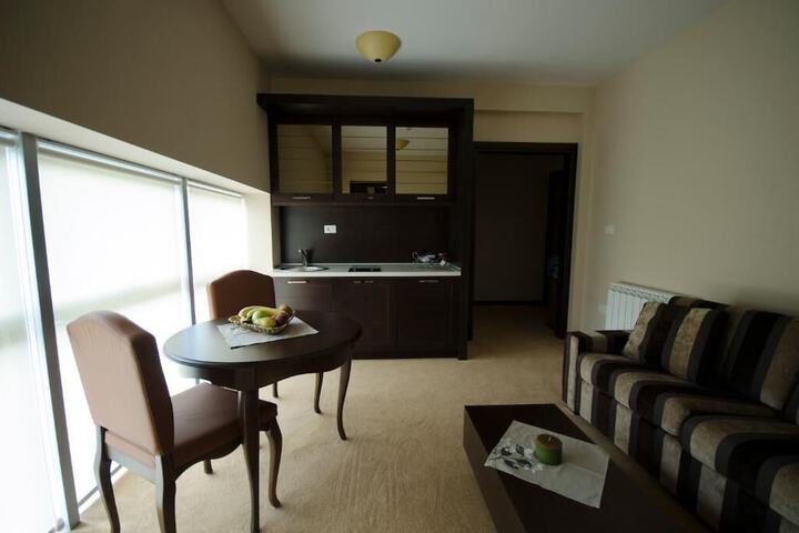 Room 53 of 109