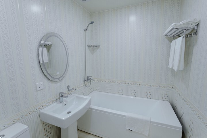 Room 60 of 93