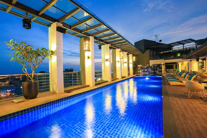 Pool 39 of 70