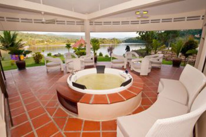 Terrace/Patio 57 of 60