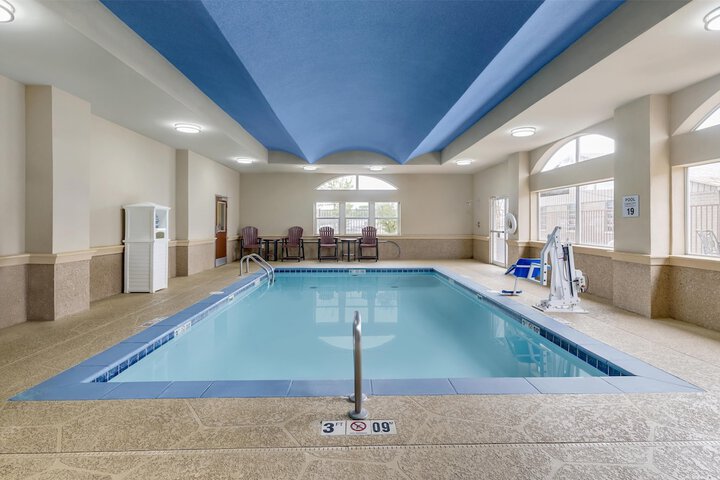 Pool 45 of 59