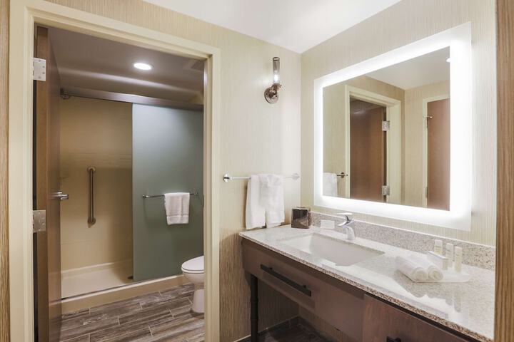 Bathroom shower