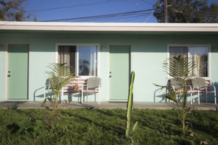 Hotel Exterior 4 of 22