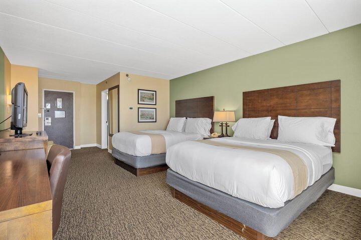 Room 7 of 17