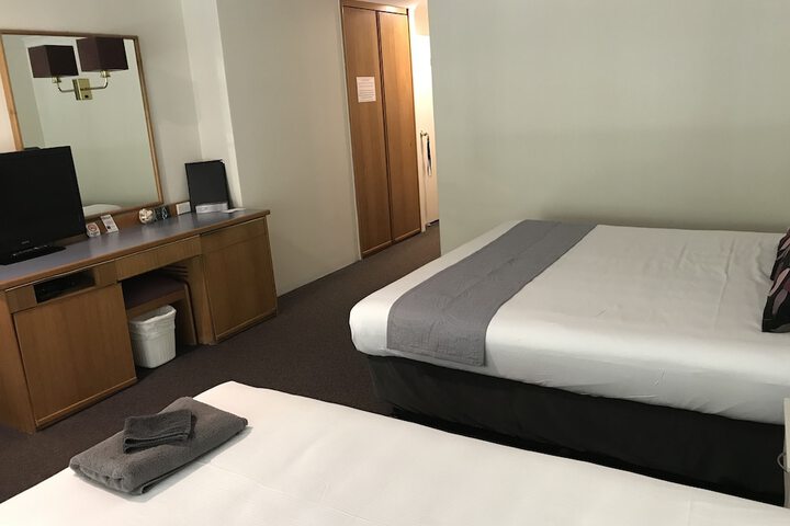 Room 3 of 26