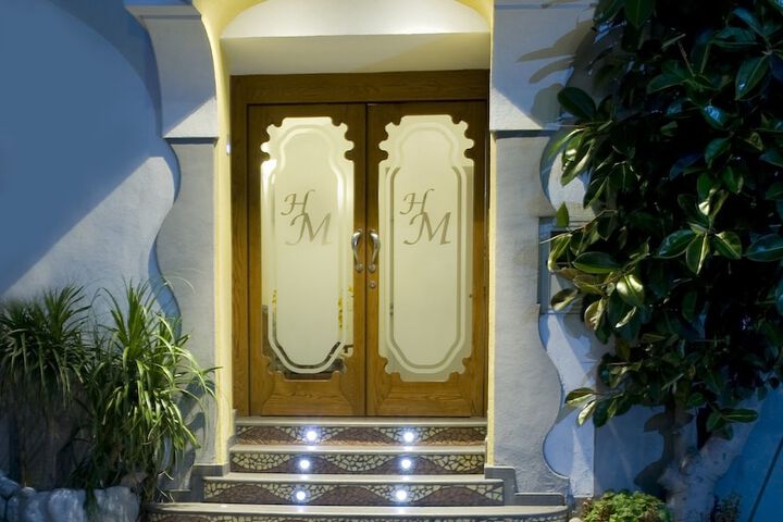 Hotel 2 of 41