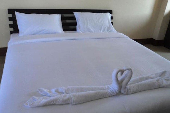 Room 2 of 21