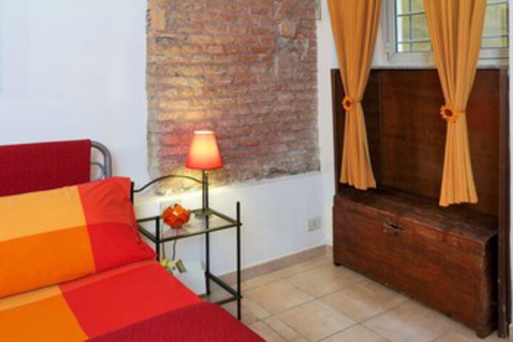 Room 145 of 166