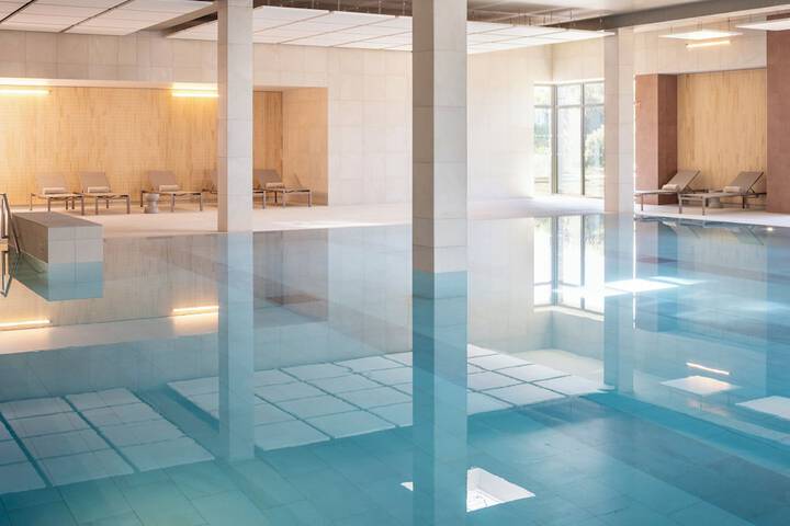 Pool 20 of 43