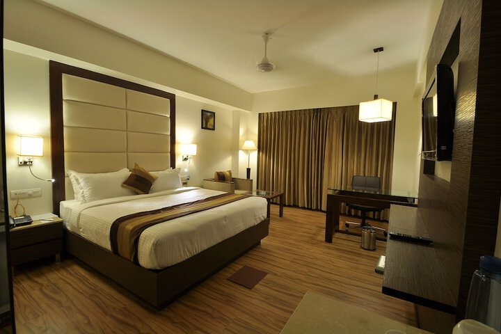 Room 17 of 43