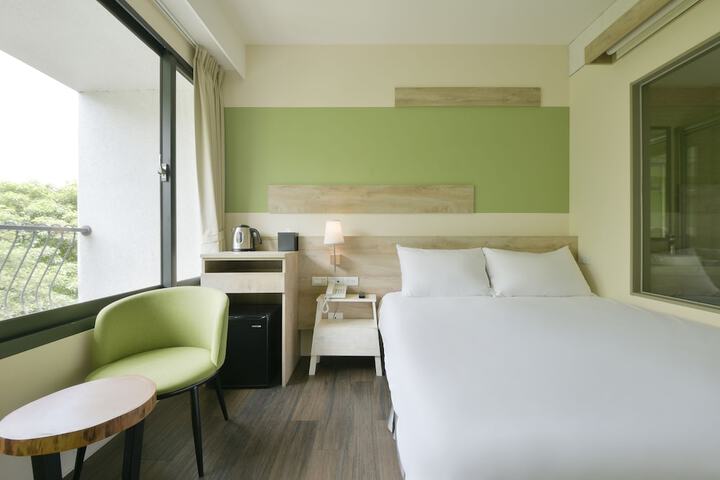 Room 47 of 77