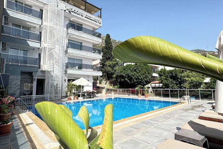 Hotel 89 of 102