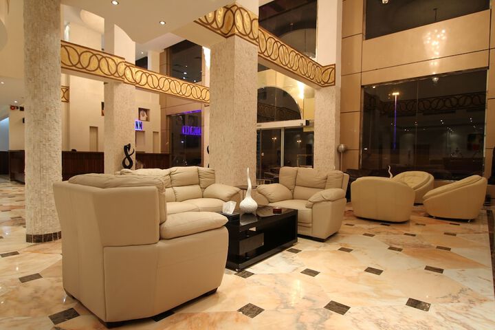 Hotel Interior 4 of 29