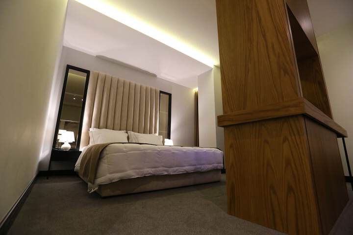 Room 7 of 47
