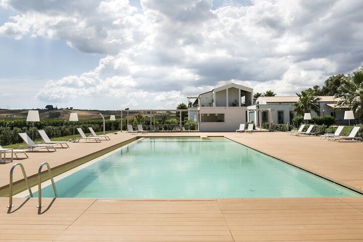 Pool 35 of 80