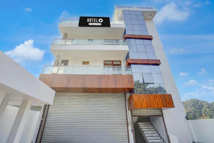 OYO Hotel O Chandrika Devi Crossway Lucknow