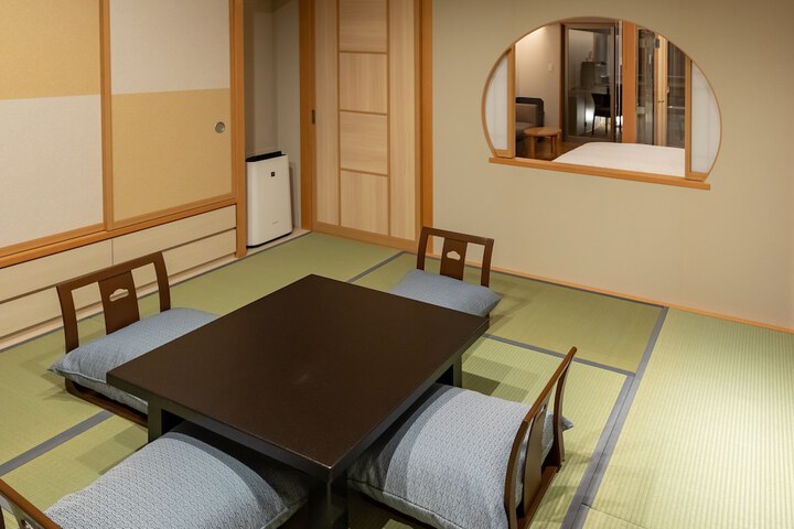 Room 11 of 124