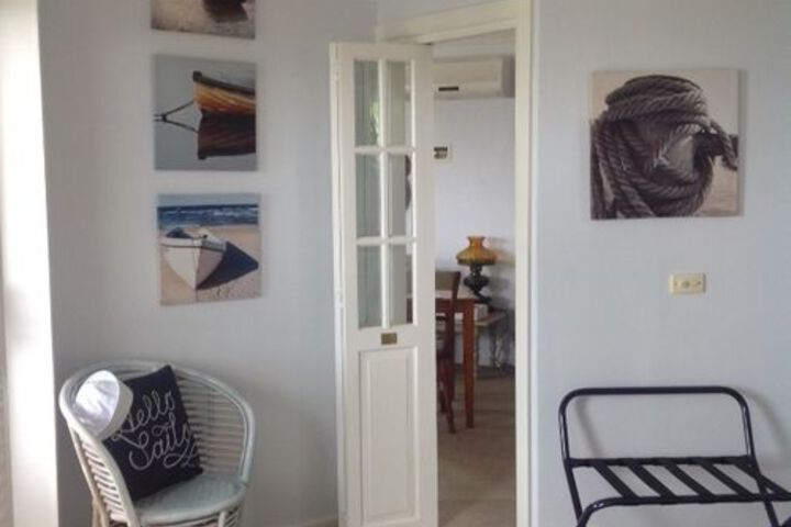 Room 8 of 50