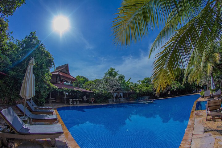 Pool 241 of 374