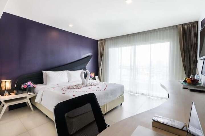 Room 25 of 121