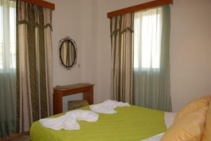 Room 5 of 39