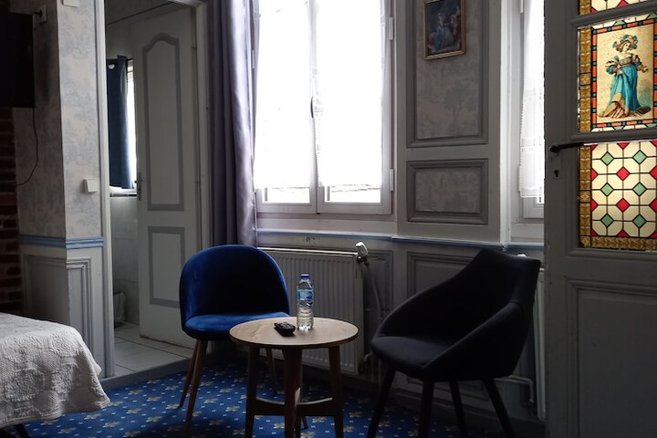 Room 18 of 54