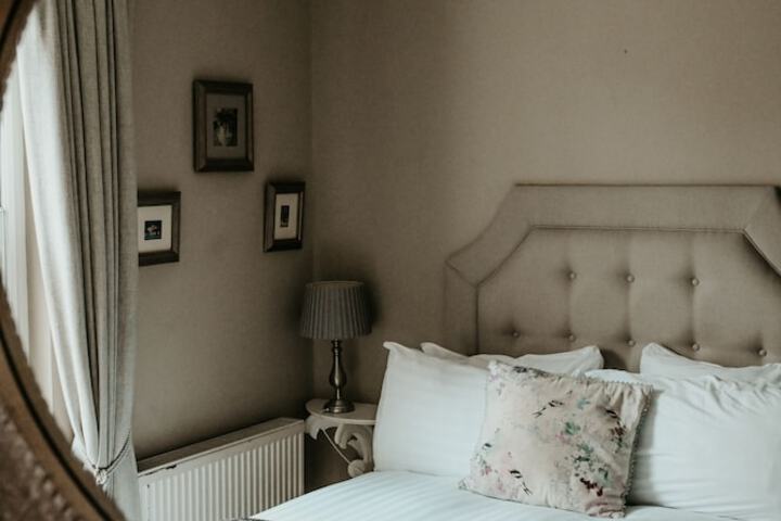 Room 20 of 115