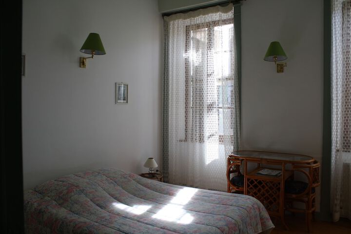 Room 17 of 19