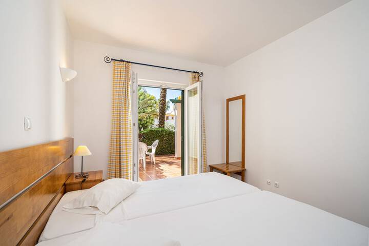 Room 14 of 60
