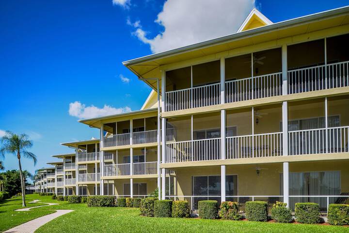 Charter Club of Naples Bay by Diamond Resorts