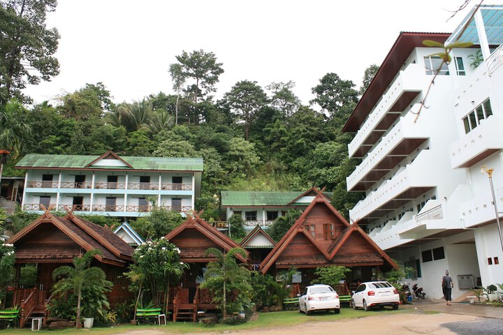 Hotel 3 of 202