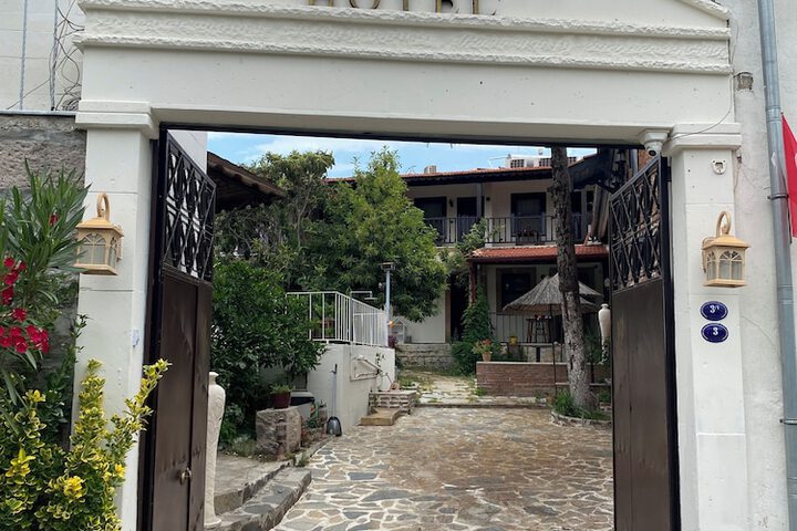 Hotel 86 of 113