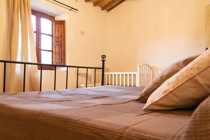 Room 5 of 26