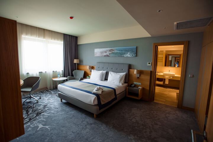 Room 14 of 84