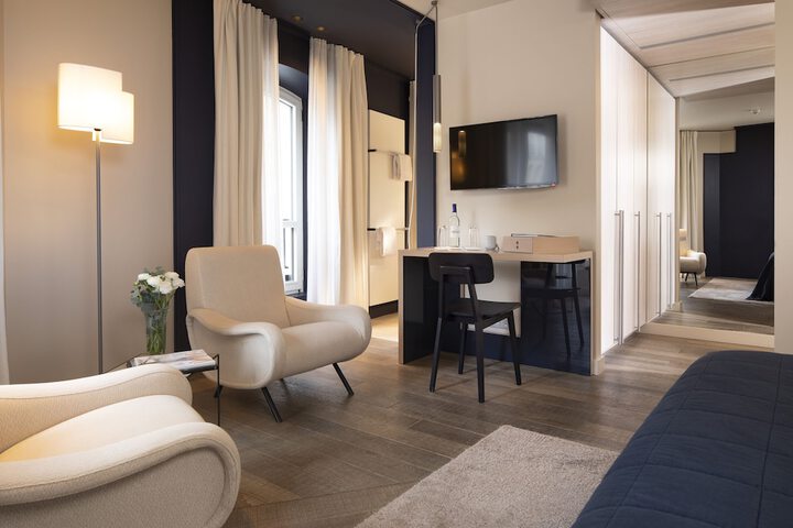 Room 15 of 74