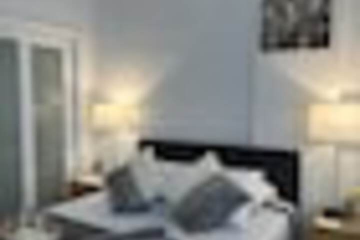 Room 107 of 516