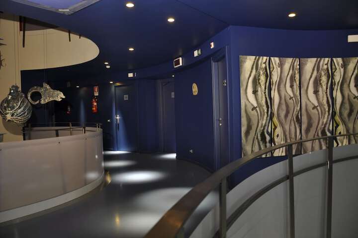 Ballroom/Hall 122 of 146
