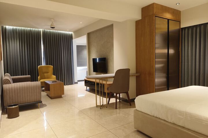 Room 34 of 46