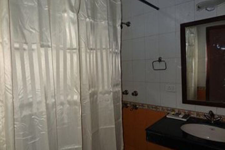 Room 2 of 13