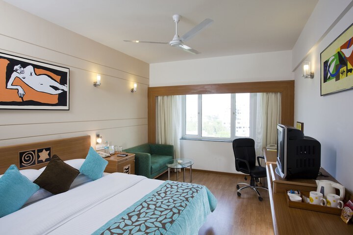 Room 12 of 71