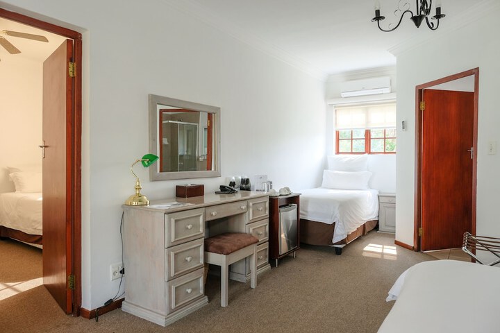 Room 18 of 110