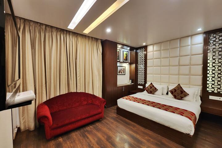 Room 73 of 174