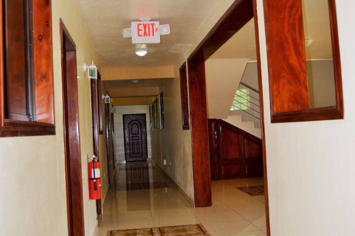 Ballroom/Hall 32 of 50