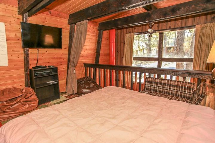 Room 4 of 26