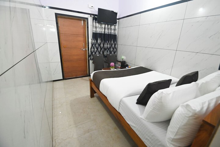 Room 17 of 51